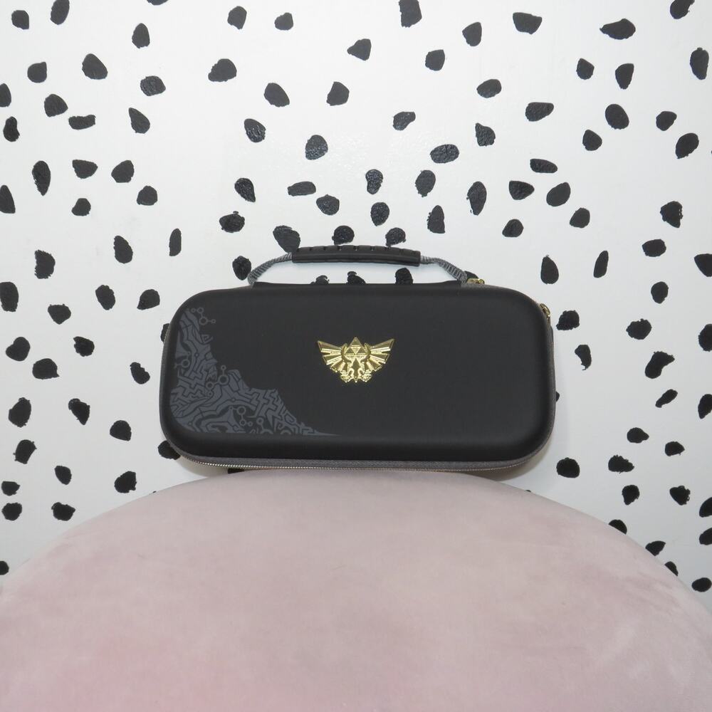 The Legend of Zelda Hylian Crest Nintendo Switch / Switch Lite Protection Case